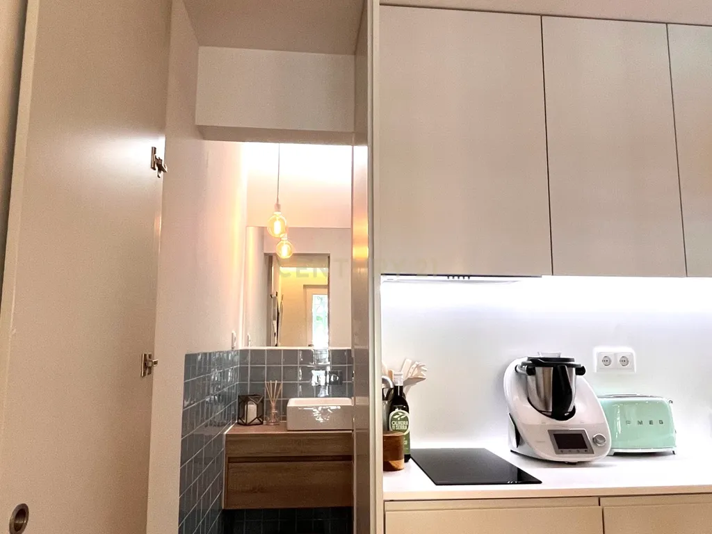 Moderno T1 em Lisboa - Perfeito para Viver ou Investir - Image 9