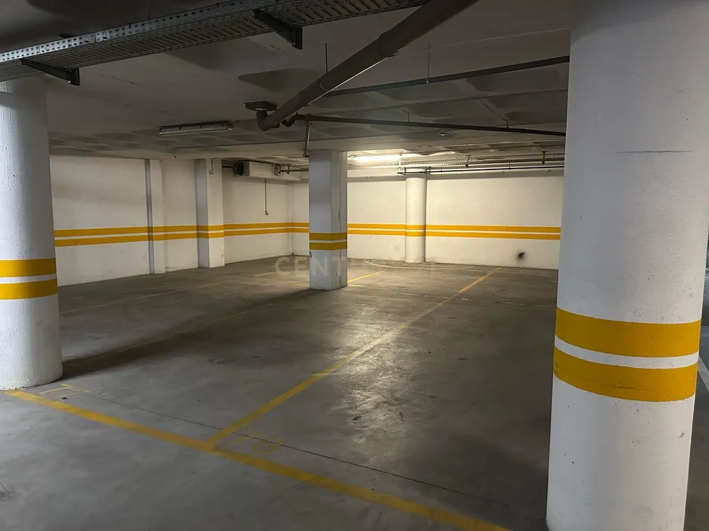 ESTACIONAMENTOS DUPLOS NO PARQUE RESIDENCIAL DO ALMIRANTE EM LOURES - Image 10