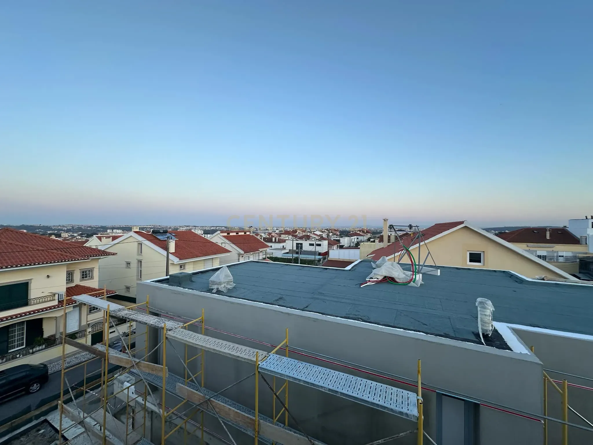Apartamento T3 - em andar de moradia - Famões ODV - Image 32