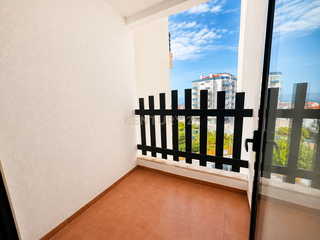 T2 Mobilado com Piscina e Vista Mar | Ericeira - Image 9