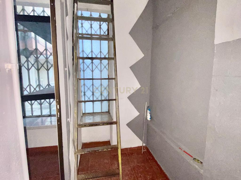 Loja para venda na Reboleira - Image 9