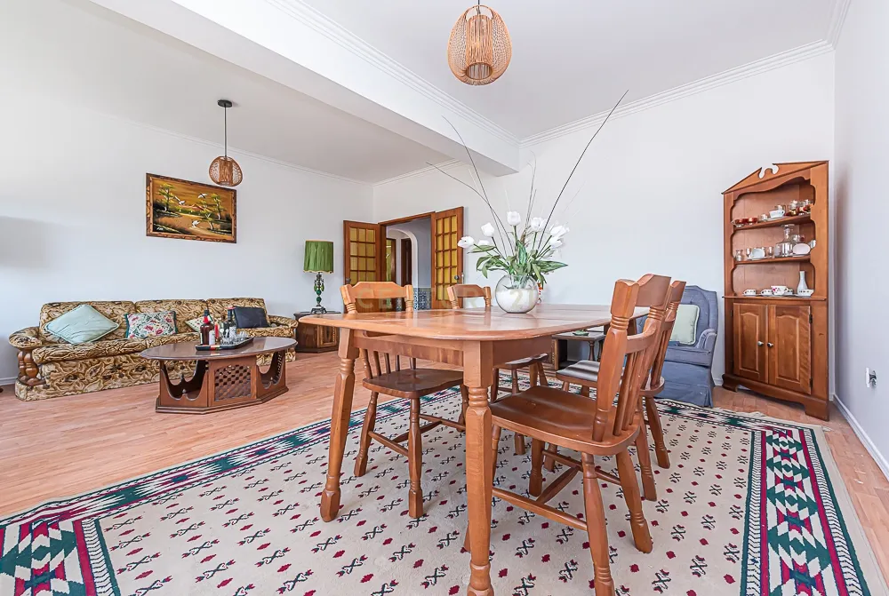 Apartamento T3 em bom estado de conservação com áreas generosas, S. Sebastião, Setúbal - Image 3