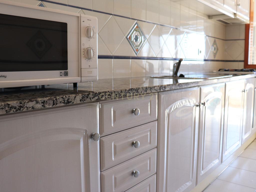 Apartamento T2 com Vista Mar em Lavra, Angeiras - Image 13