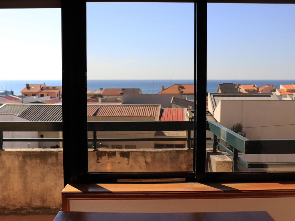 Apartamento T2 com Vista Mar em Lavra, Angeiras - Image 10