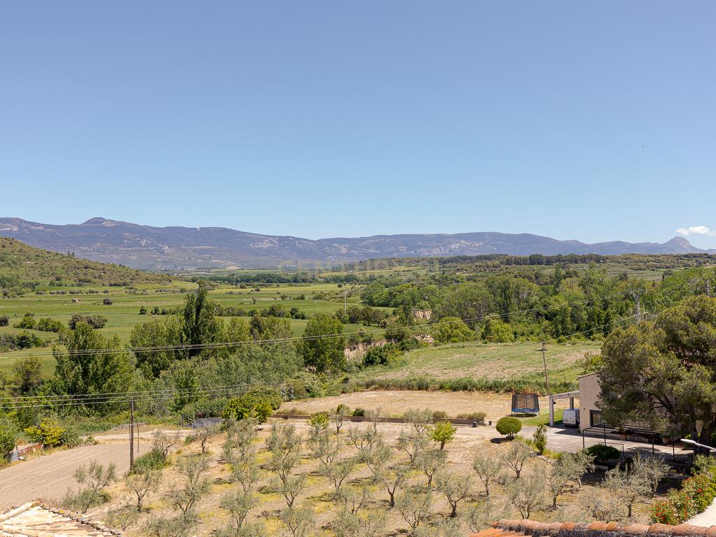 Hotel Moderno em Aragón com 25 Quartos e Vista Panorâmica - Image 43