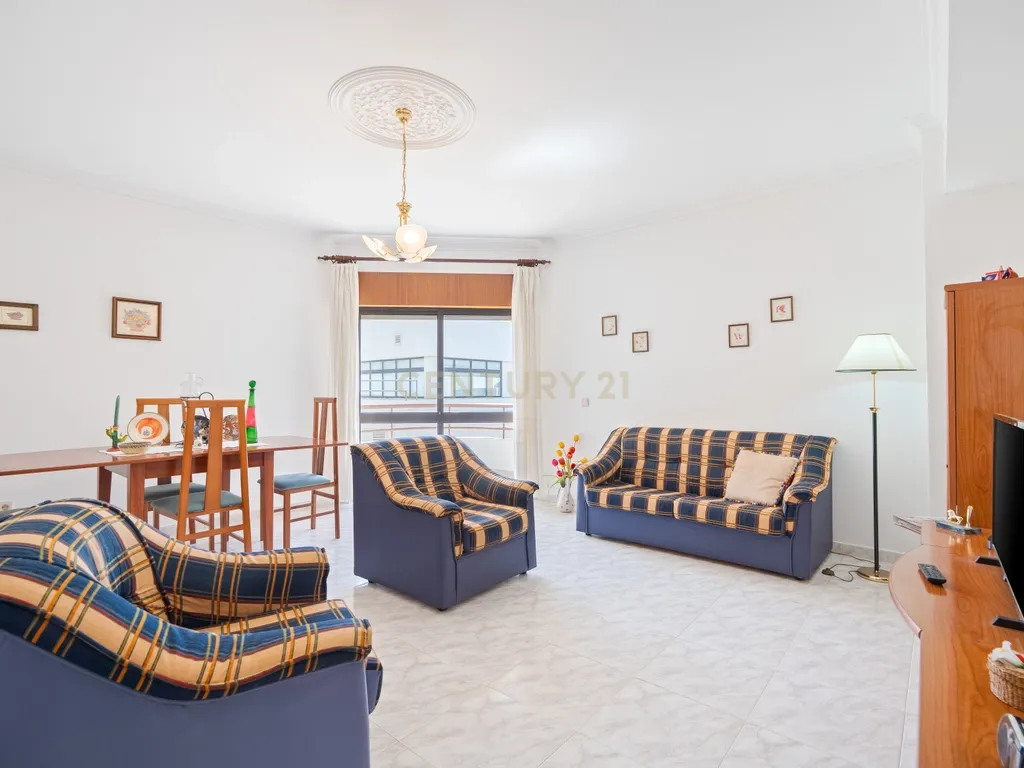 🌟 Apartamento T3 à Venda em Portimão – Conforto, Espaço e Excelente Localização! 🌟 - Image 1