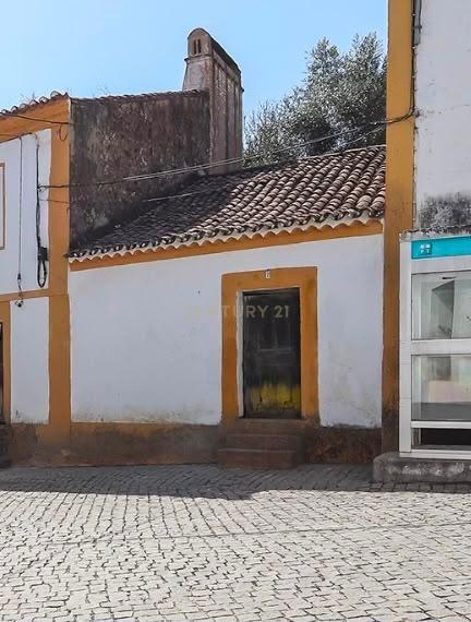 Fotografia 4 de Casa tradicional em pedra com espaço exterior em São Matias, Nisa