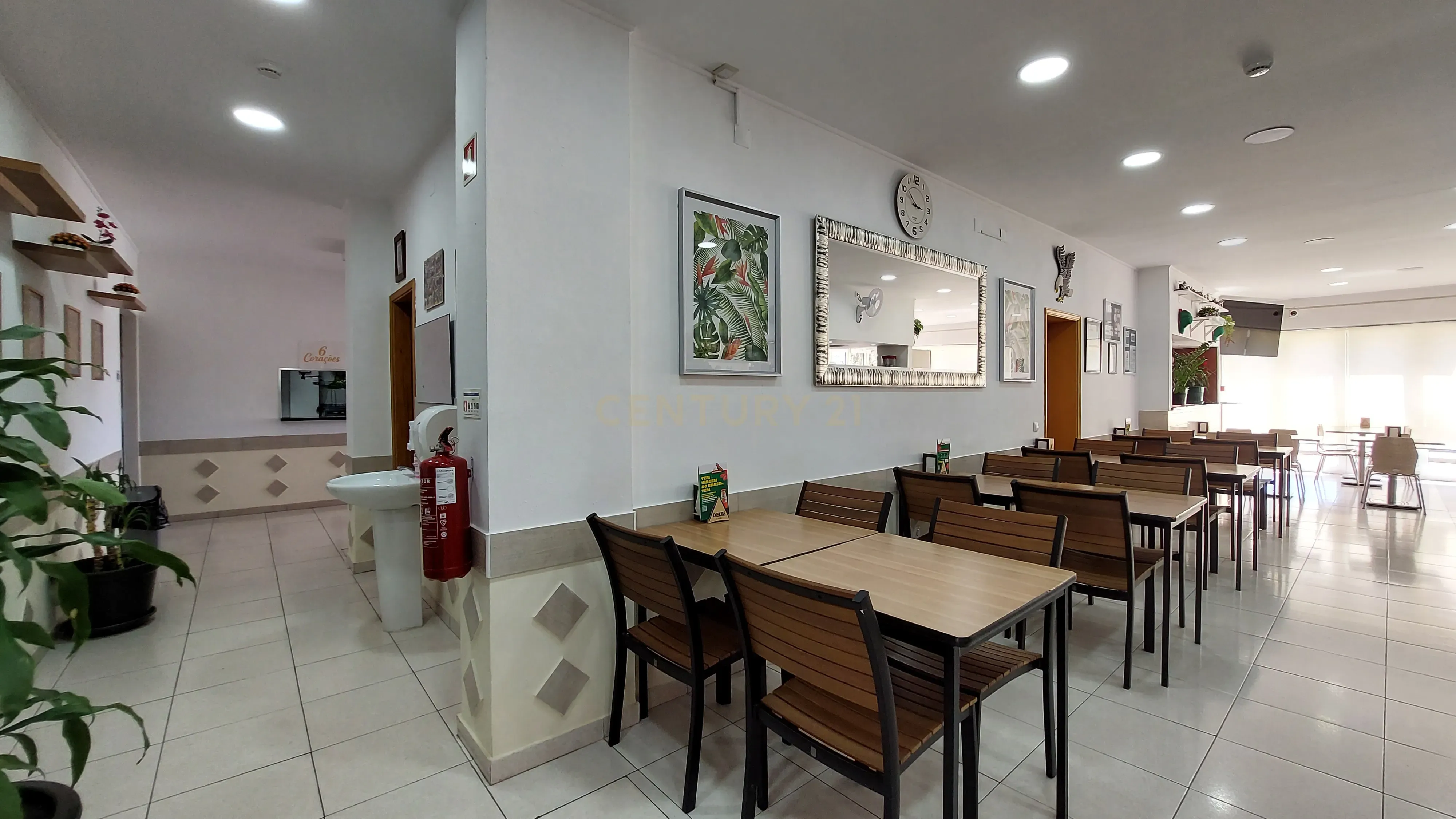 Fotografia 6 de Trespasse de Café/Restaurante Totalmente Equipado | Patacão – Faro