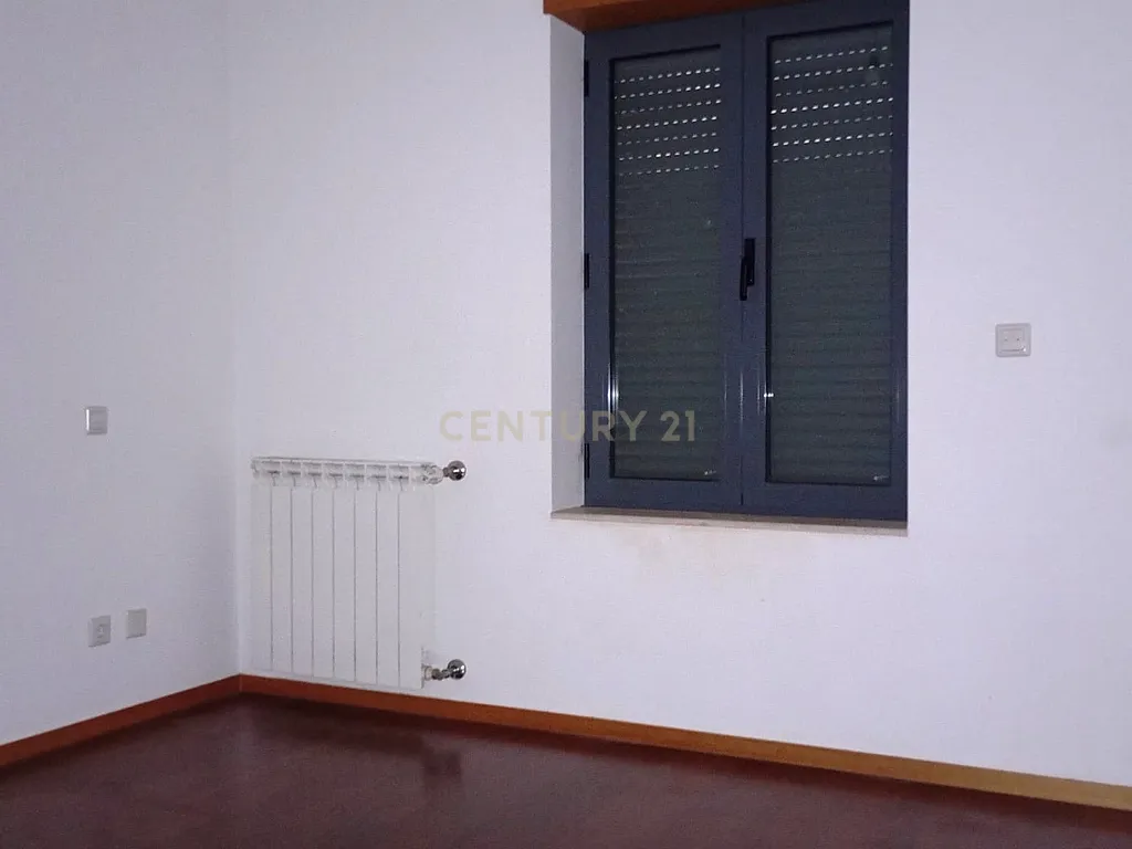 T2 no Empreendimento da Quinta da Seara - Image 10