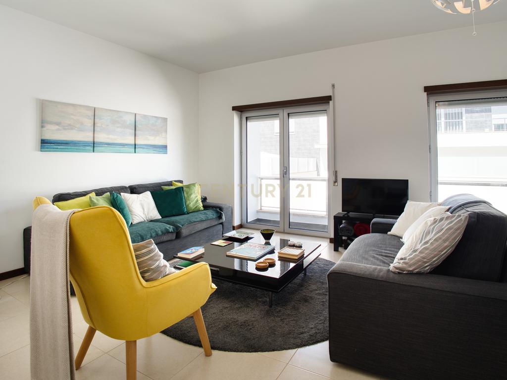Apartamento T2 em Condomínio Fechado com Piscina e Jardins – Pederneira, Nazaré - Image 8