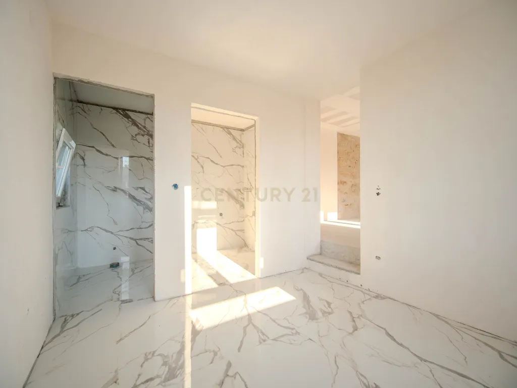 Moradia T3 com Espaço Comercial | São Pedro da Cova (Adega Azul) - Image 7
