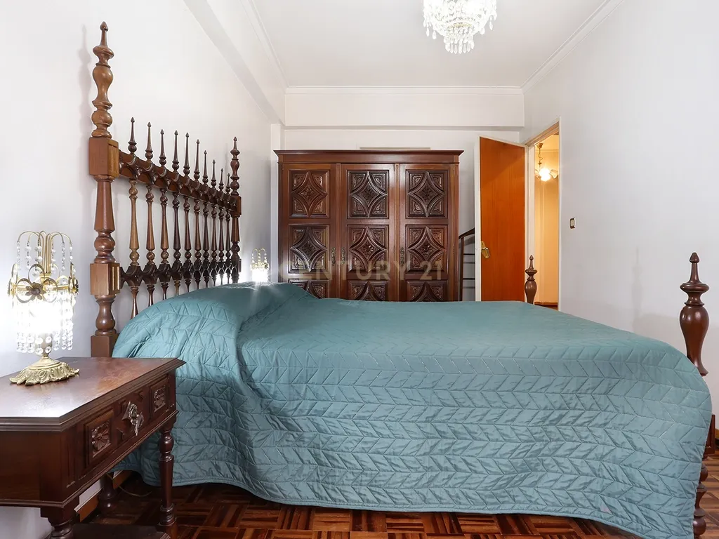 Apartamento T3 em Odivelas com elevador, a 100 mts do Metro. - Image 19