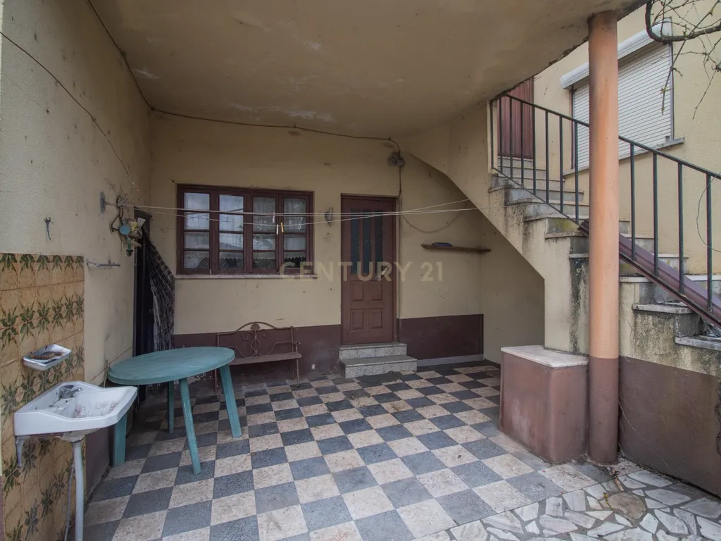 Moradia T4 com Garagem e Quintal em Chão de Couce – Oportunidade com Potencial em Ansião - Image 16