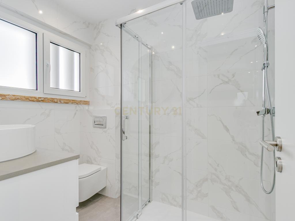 Apartamento T2 Remodelado em São Domingos de Benfica, Lisboa - Image 15