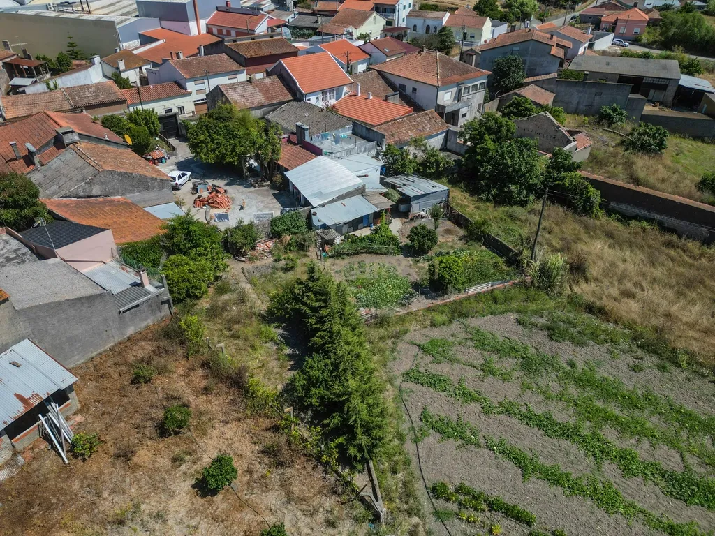 Moradia T3 com Terraço e Jardim no Alqueidão - Figueira da Foz - Image 57