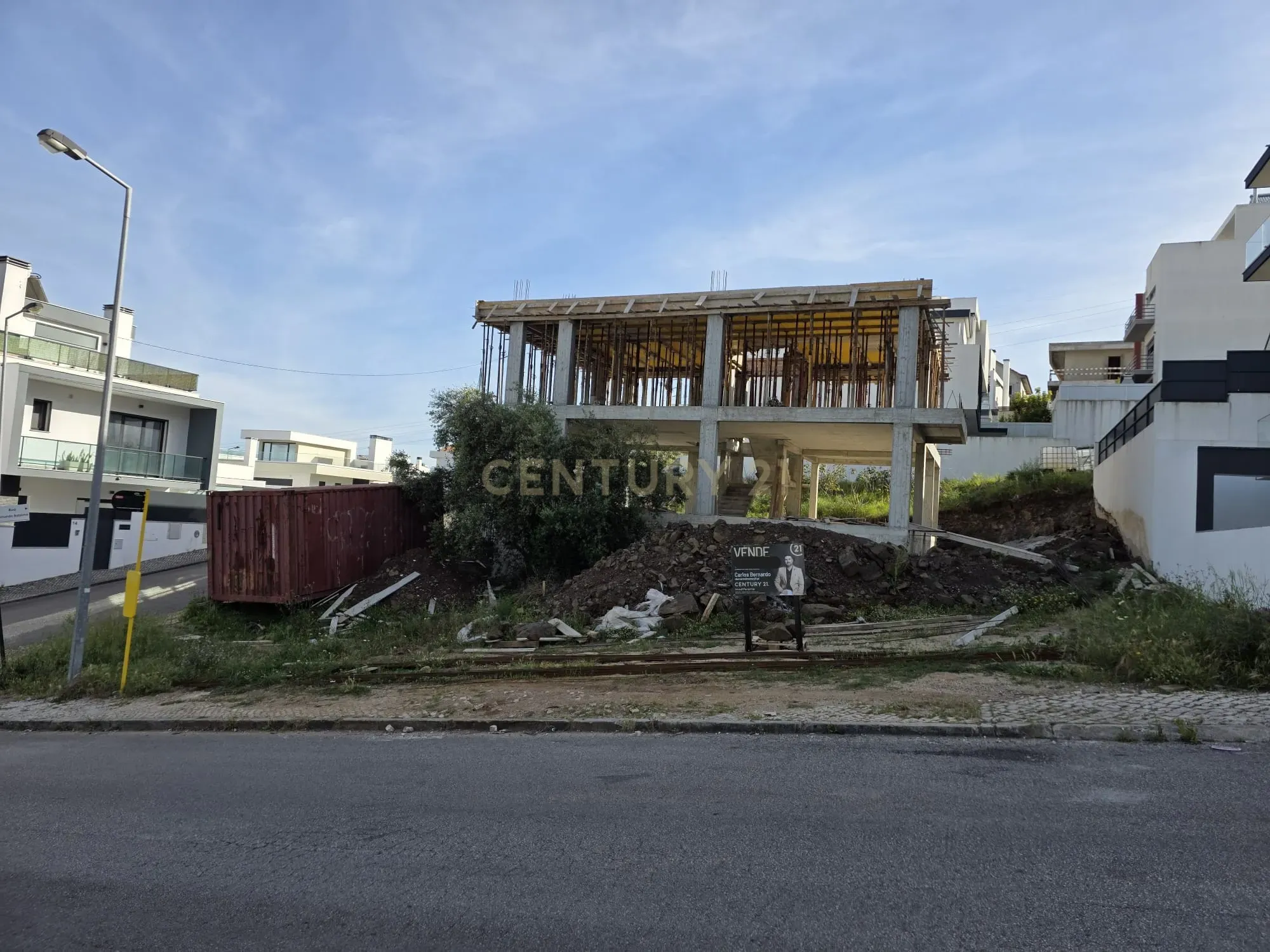 Fotografia 9 de Terreno Urbano em Famões - Trigache