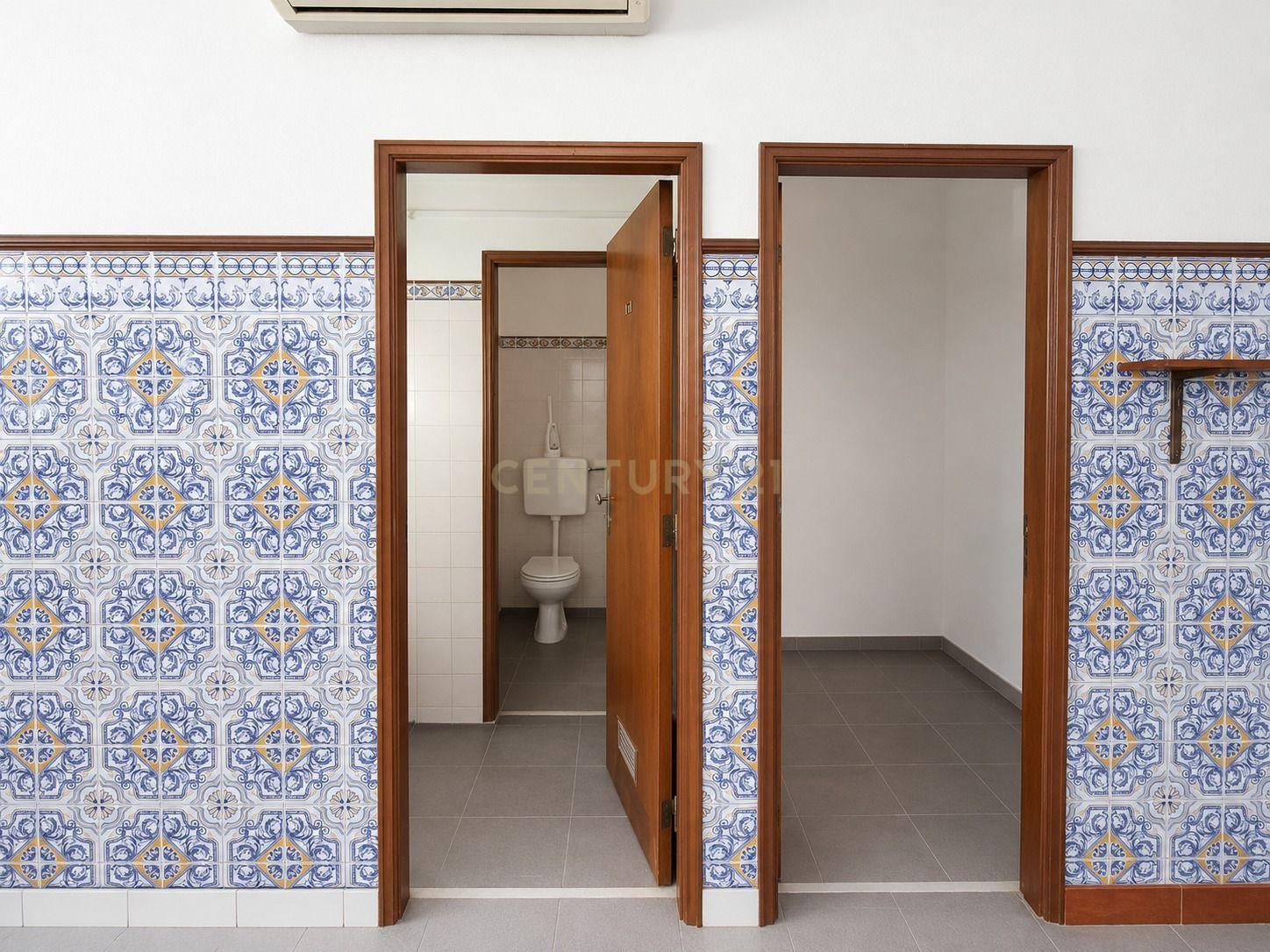 Fotografia 7 de Loja em Rio de Mouro, Serra das Minas - 115.000€