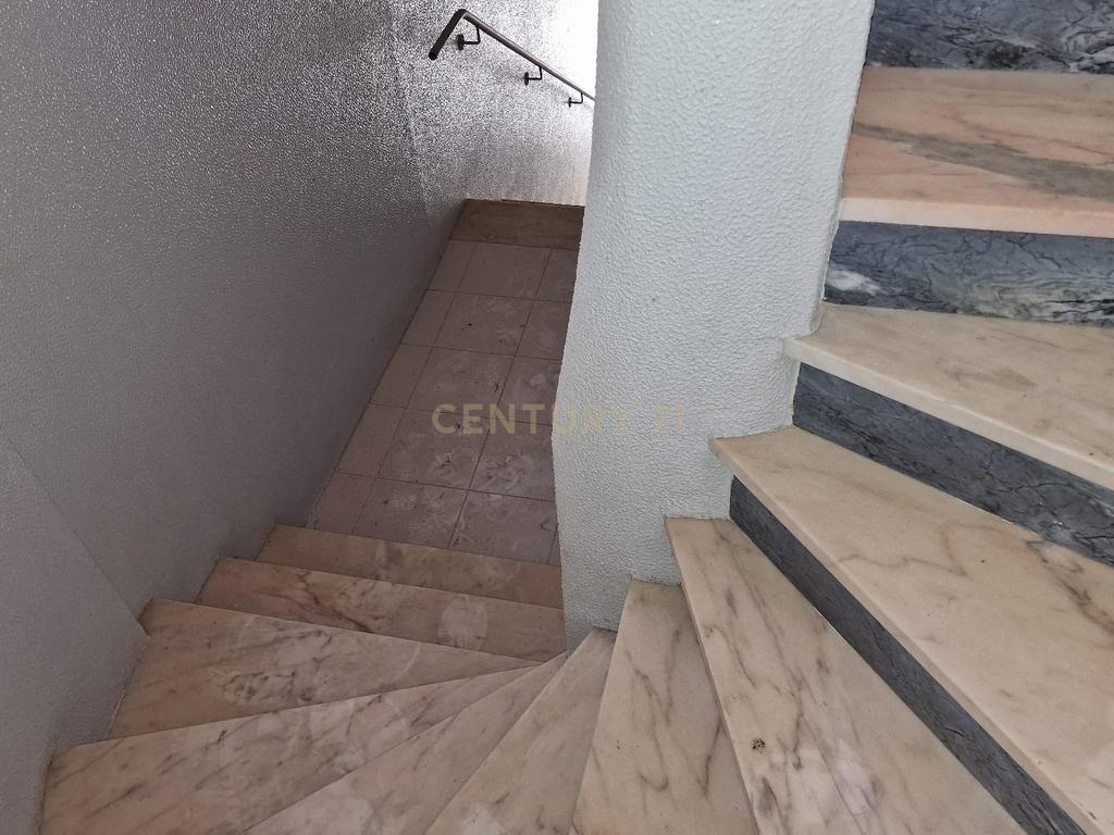 EXCELENTE OPORTUNIDADE DE INVESTIMENTO Prédio Comercial em Portimão - Image 25