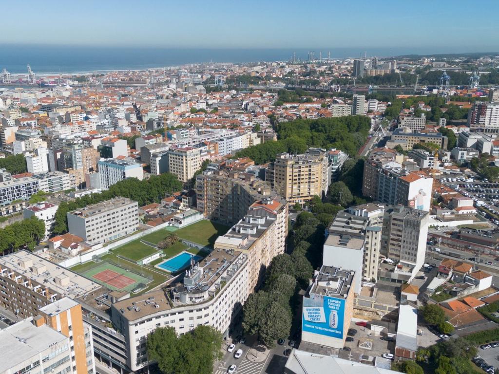 Apartamento T2 em Matosinhos com Vista para a Cidade - Image 22