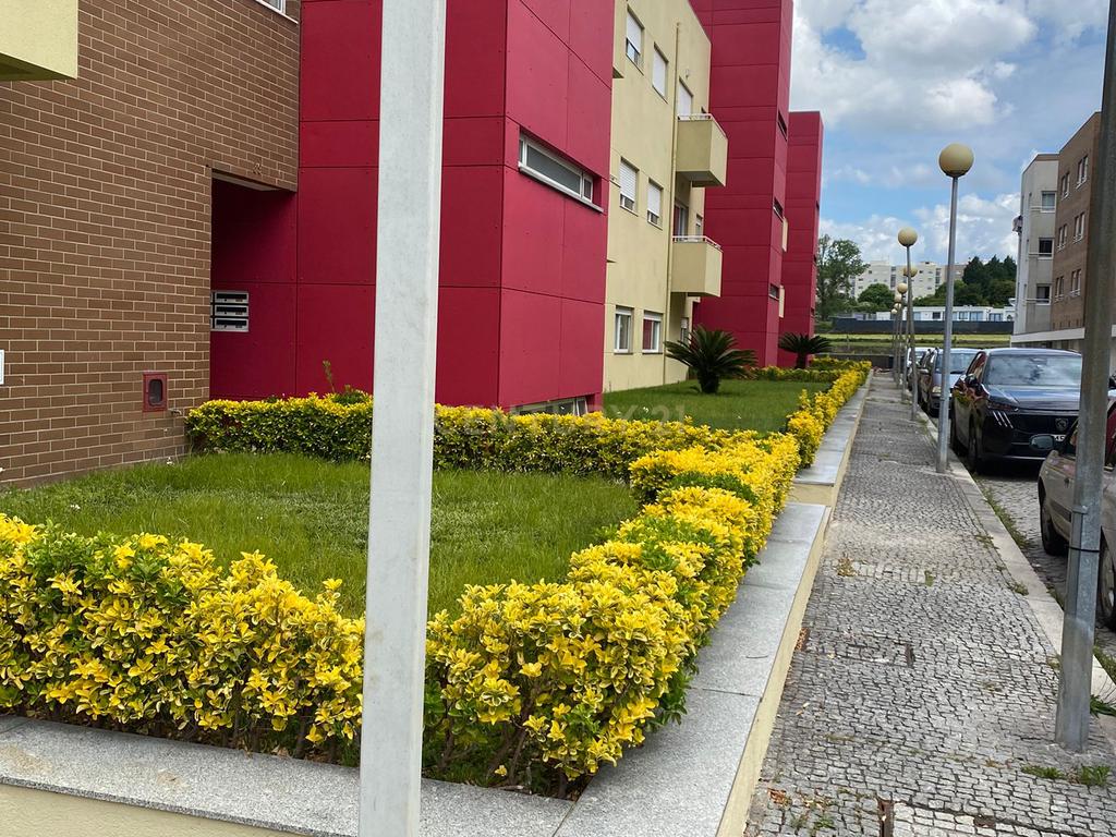 Apartamento T1 com Varanda e Garagem,  Águas Santas, Maia  - Image 5