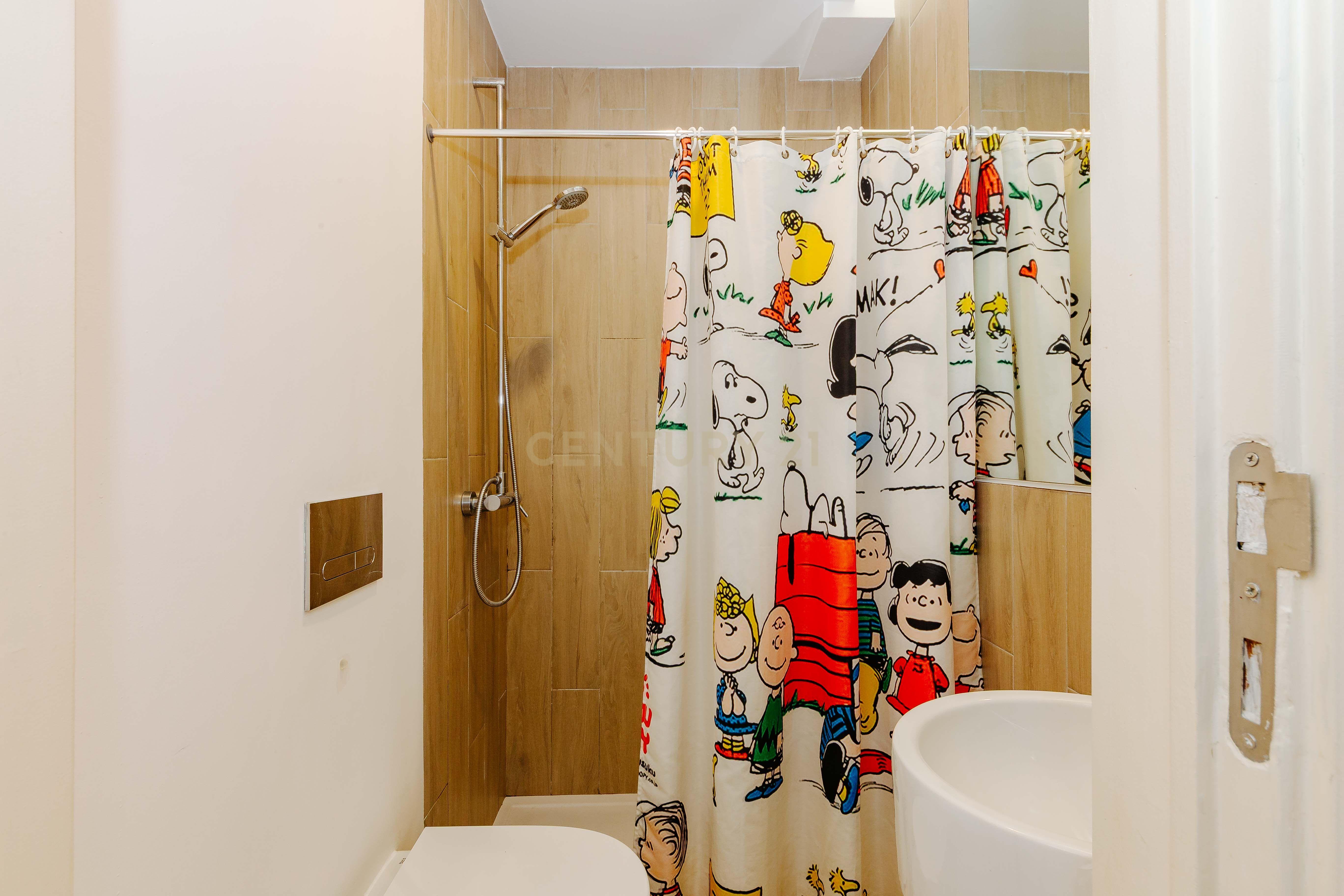 APARTAMENTO T5 REMODELADO SALDANHA LISBOA - Image 12