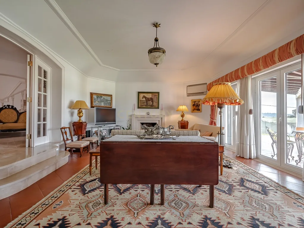 Moradia de sonho com Piscina, 7 Divisões e com Terreno 8461 m2 – Excelente Localização, a 40 minutos de Lisboa ! - Image 13