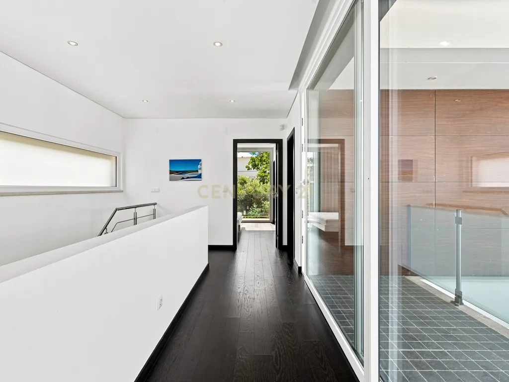 Moradia T4 - Linha de Mar - Lourinhã - Image 32