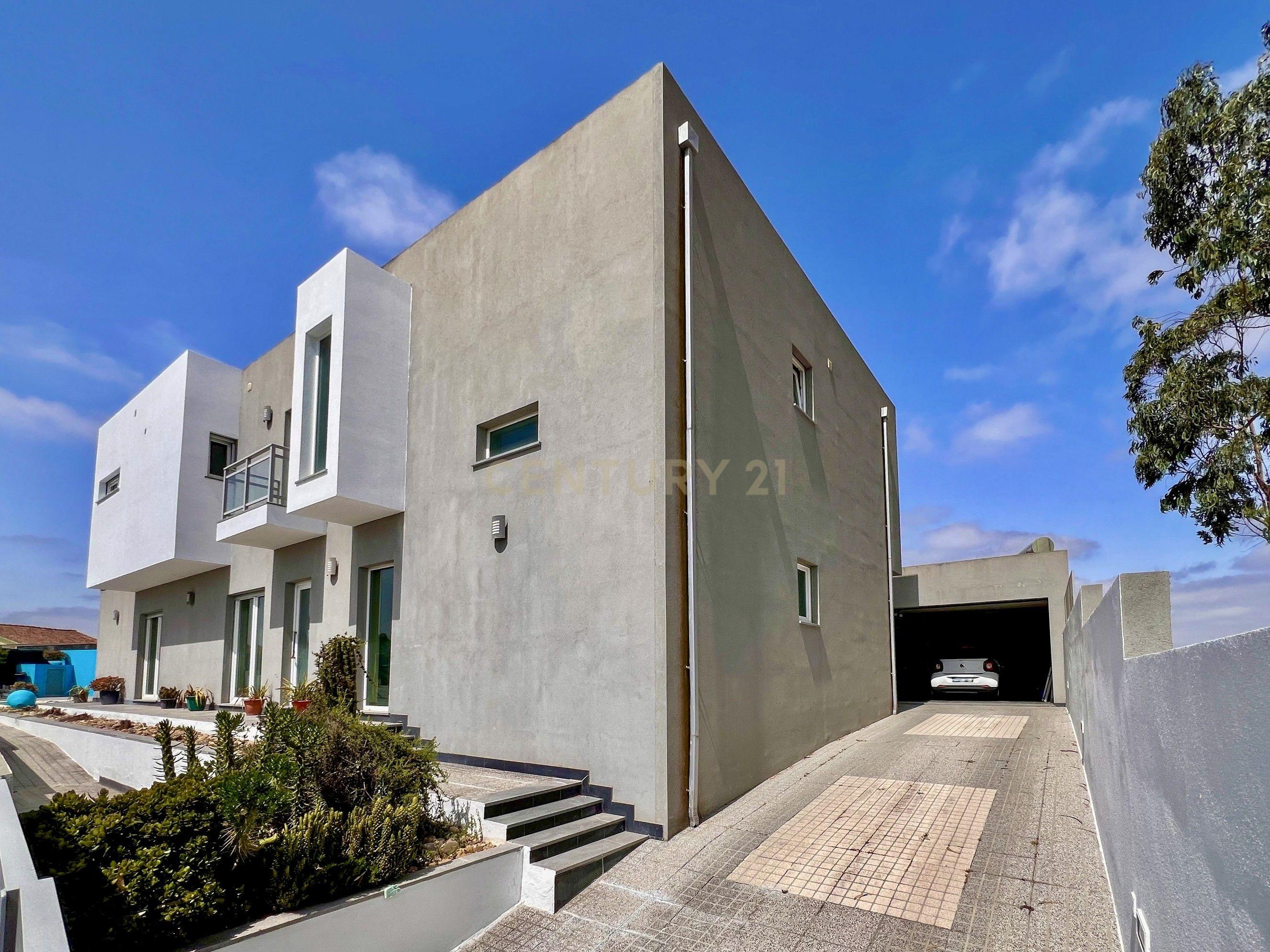 Fotografia 3 de Moradia T4 com Piscina | Ameal – Torres Vedras