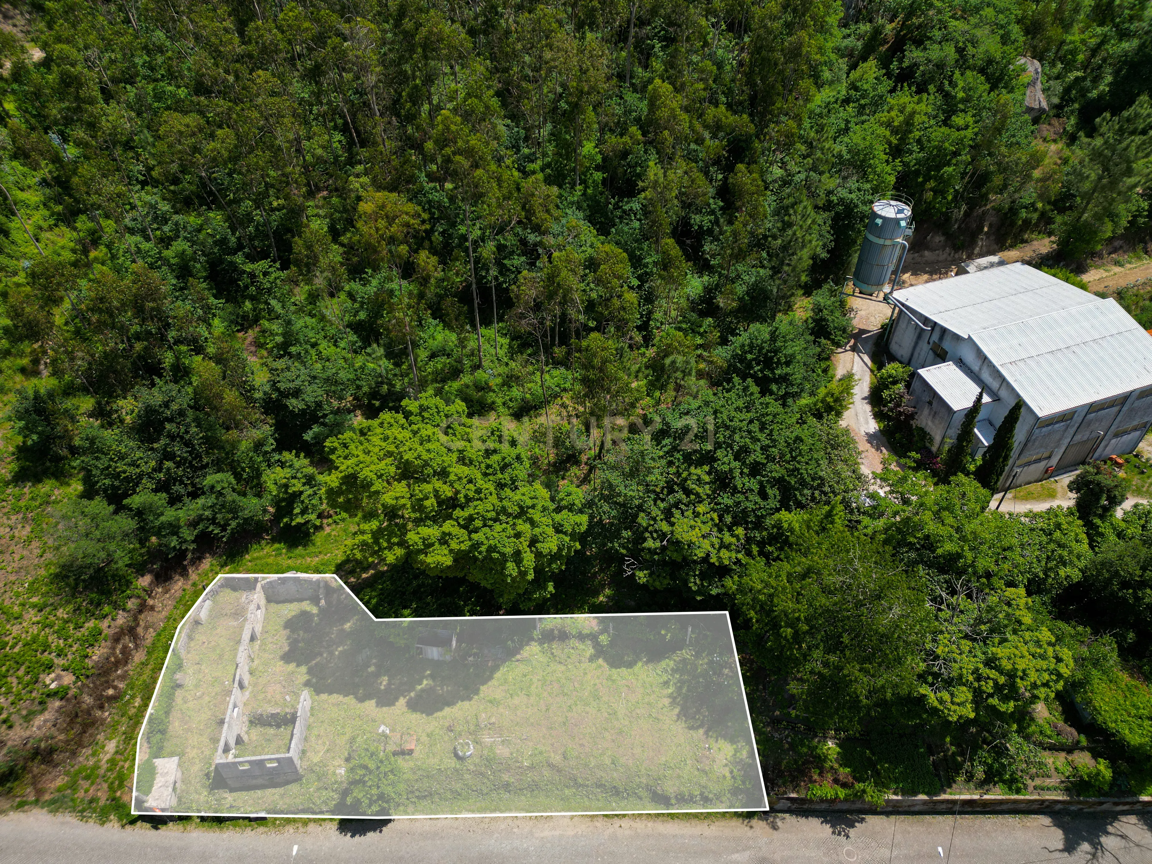 Fotografia 5 de Terreno Urbano com Projeto Aprovado | 569 m² | Arentim e Cunha, Braga