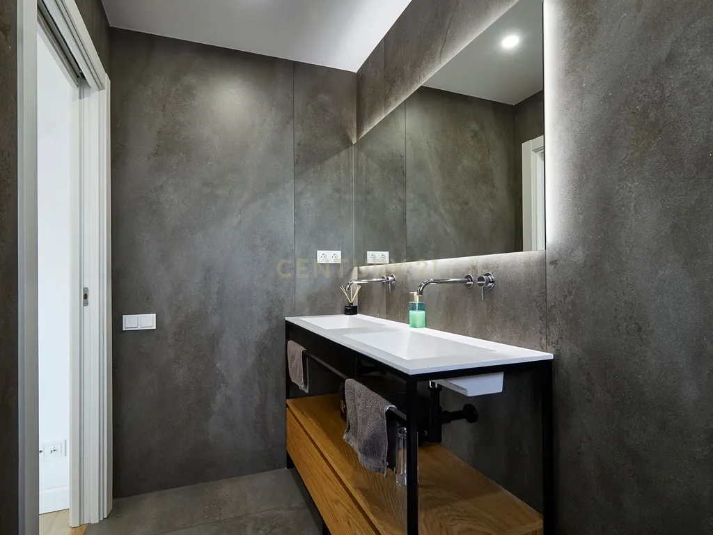 Casa Espetacular no Centro de Tiana - Image 28