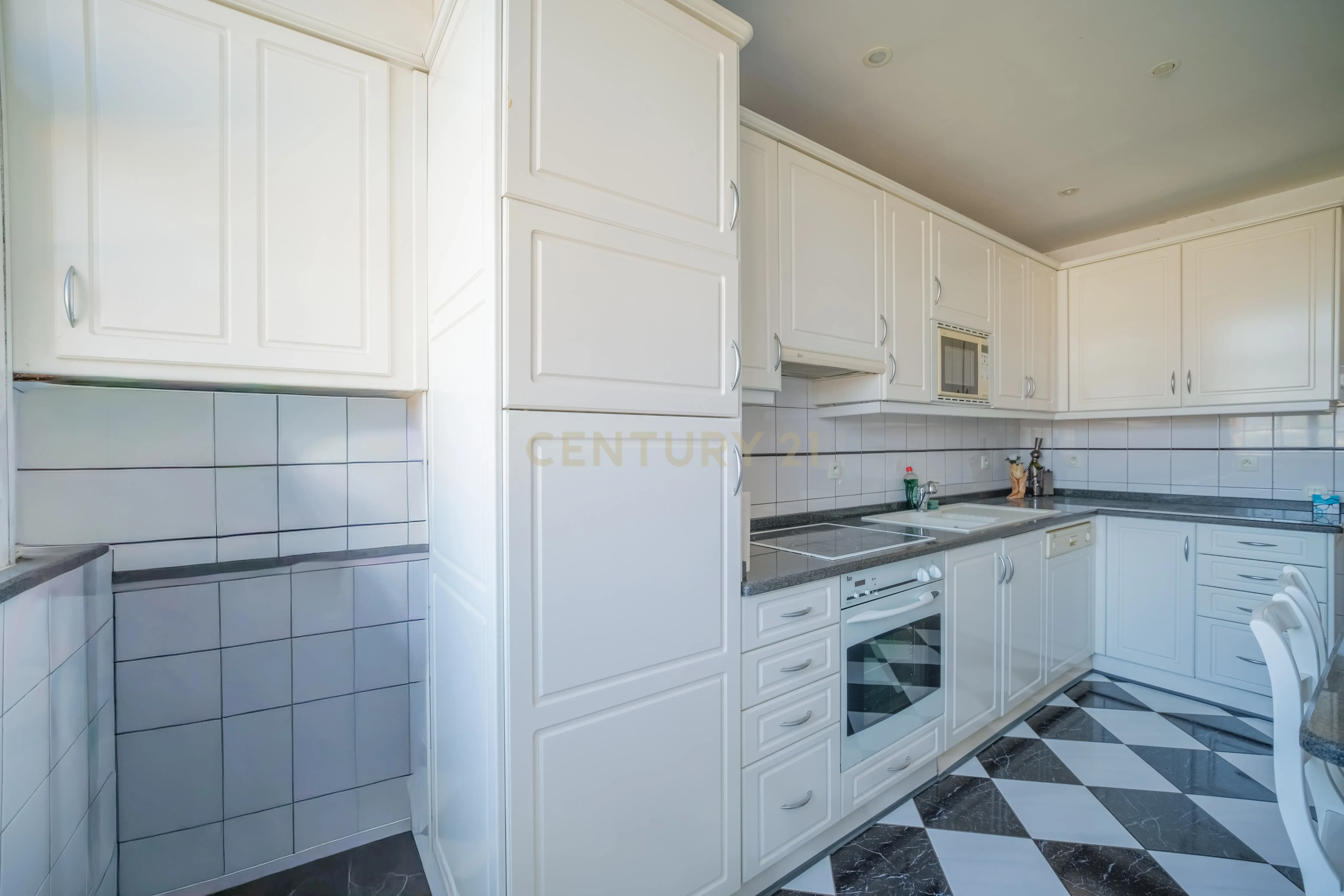 Fotografia 3 de Apartamento T3 Mobilado e Equipado para Venda – Marco de Canaveses