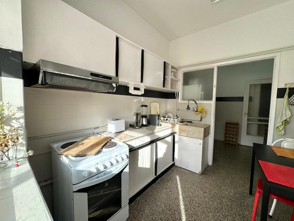 Fantástico Apartamento T2 com Varandas no Centro do Porto - Image 45