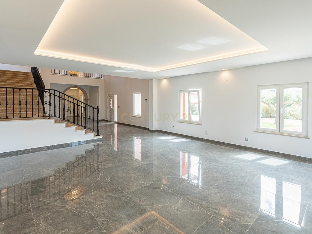 Moradia T6 de Luxo - 924 m² - Piscina - São Pedro da Cadeira - Nova - Image 7
