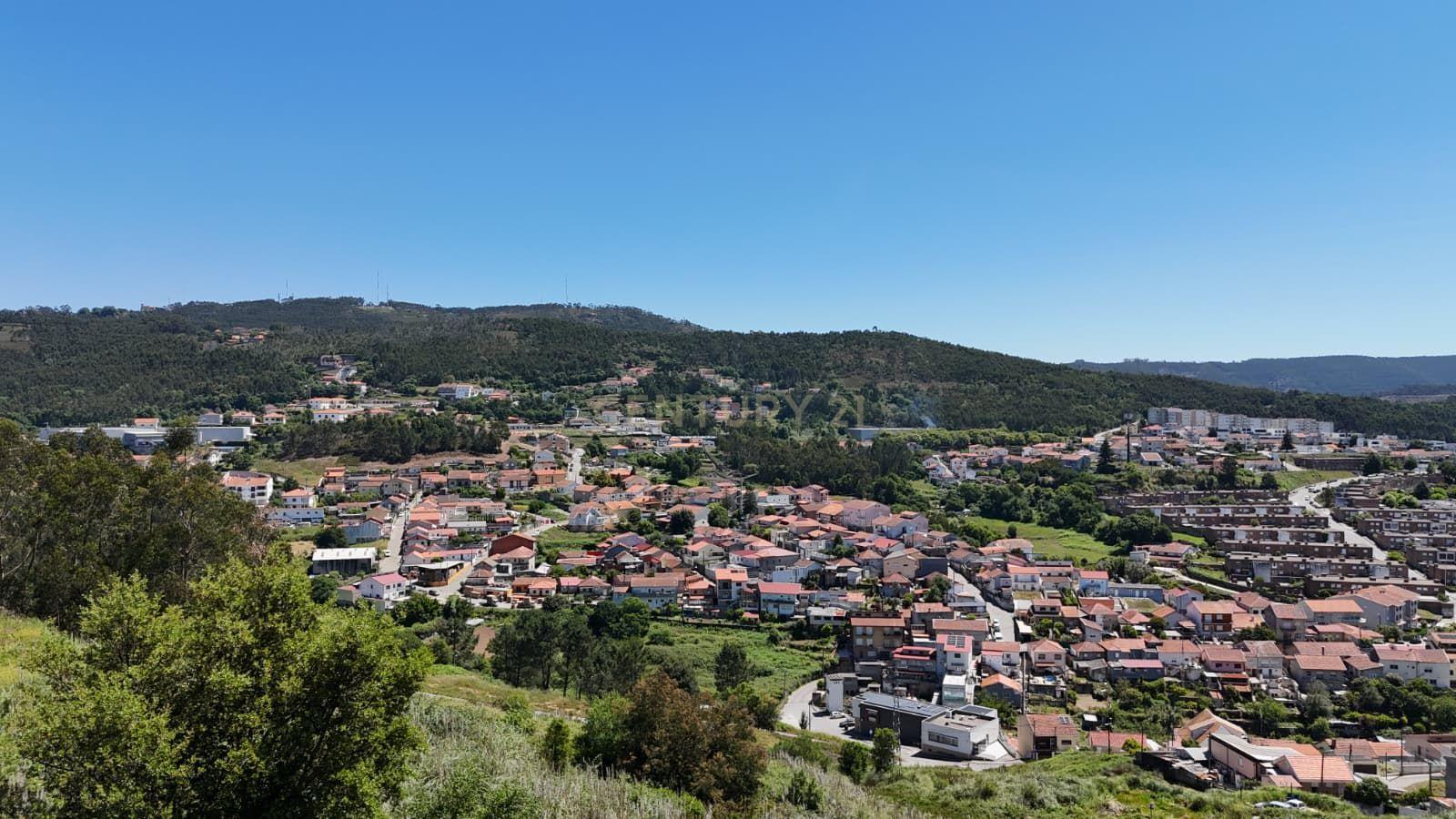 Fotografia 3 de TERRENO PARA CONSTRUÇÃO | 330M2 | RC E 1 ANDAR | GONDOMAR