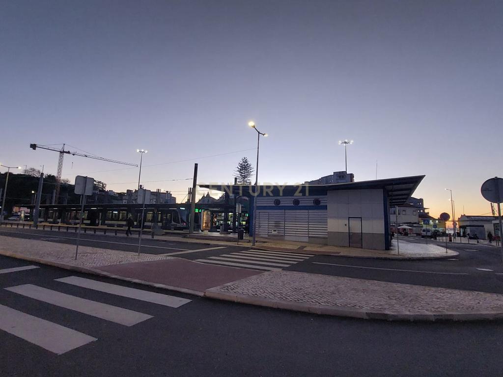 Apartamento T3 em Almada - Image 47