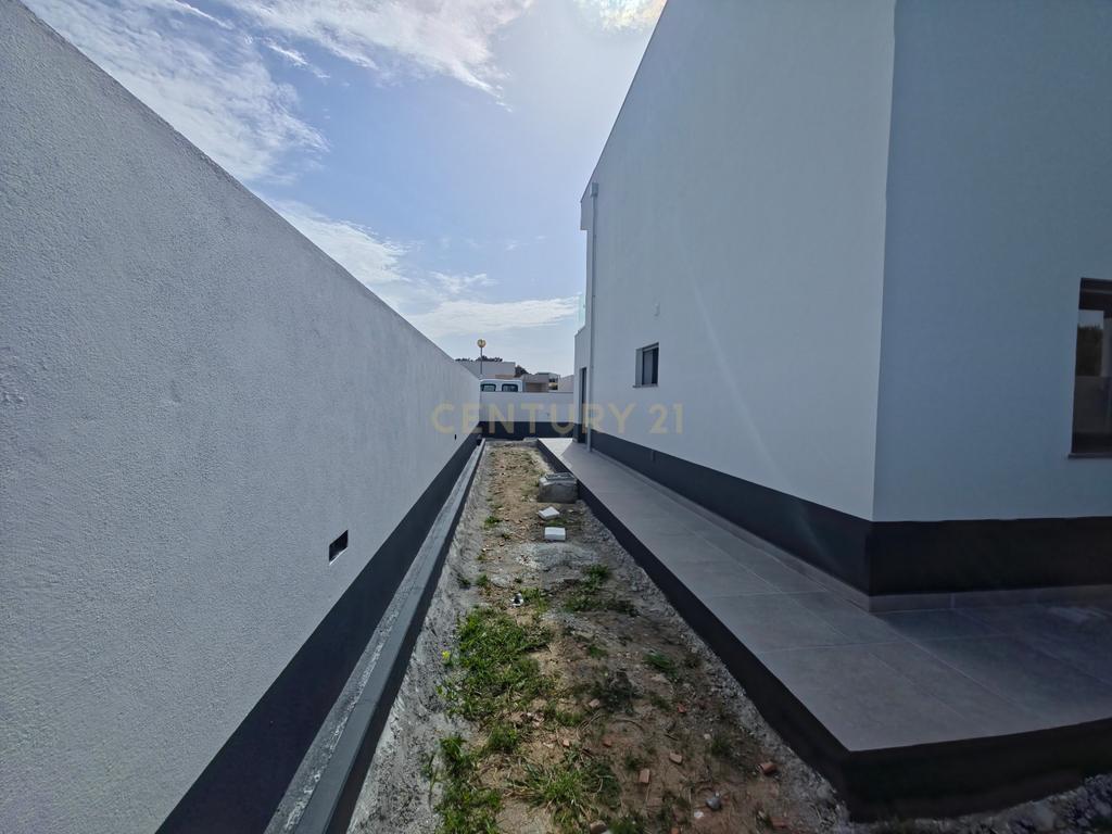 Moradia Nova T4 - Lourinhã - Image 35