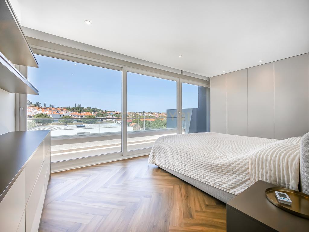 Moradia T4 em Condomínio Privado | Piscina | 6WC | Jardim | Terraço | Box | Quinta do Brilhante | Albarraque A 5 Minutos Do colégio Tasis internacional - Image 41