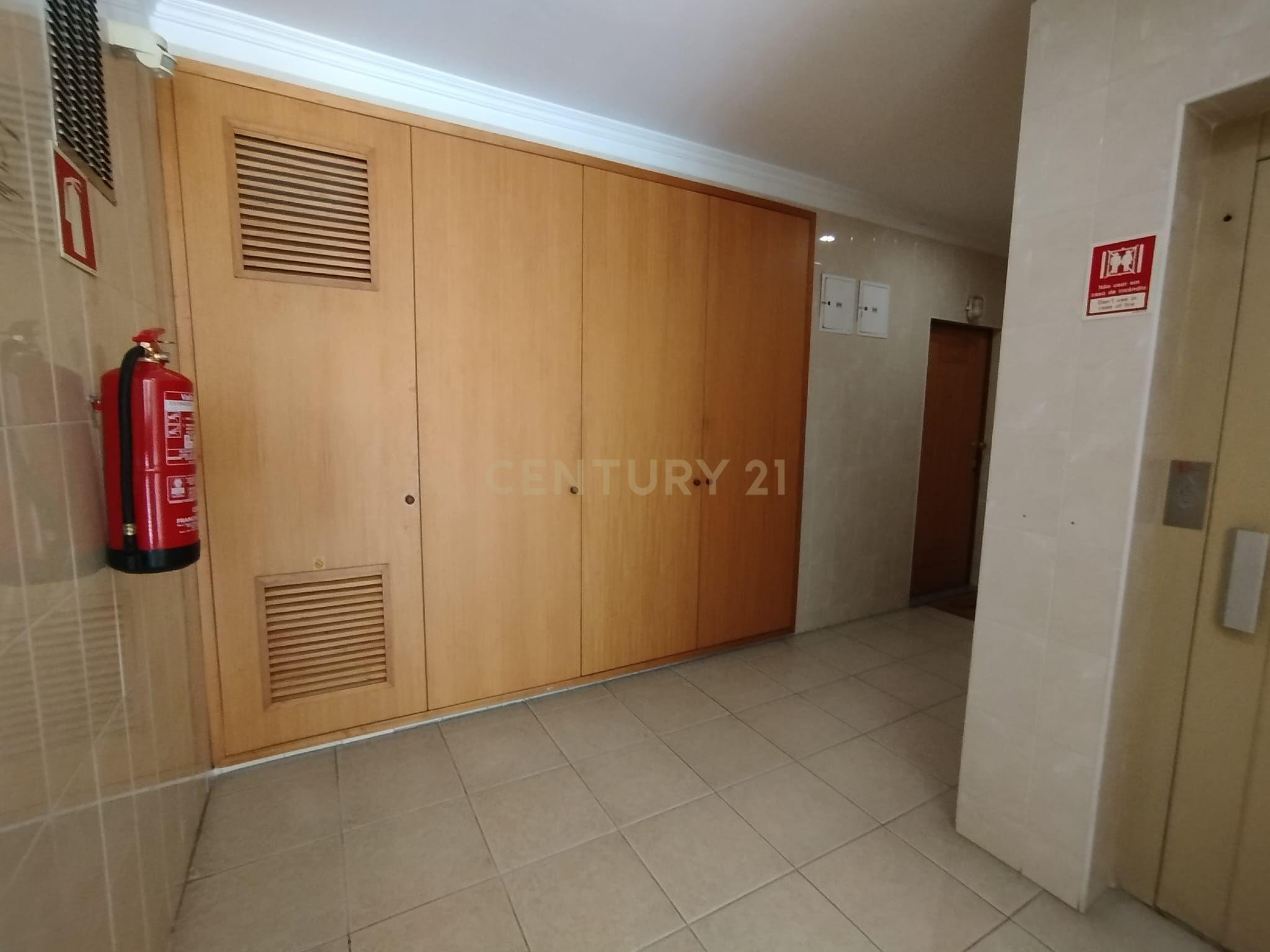 Apartamento T1 em Vila Nova de Gaia - Arrendado - Image 6