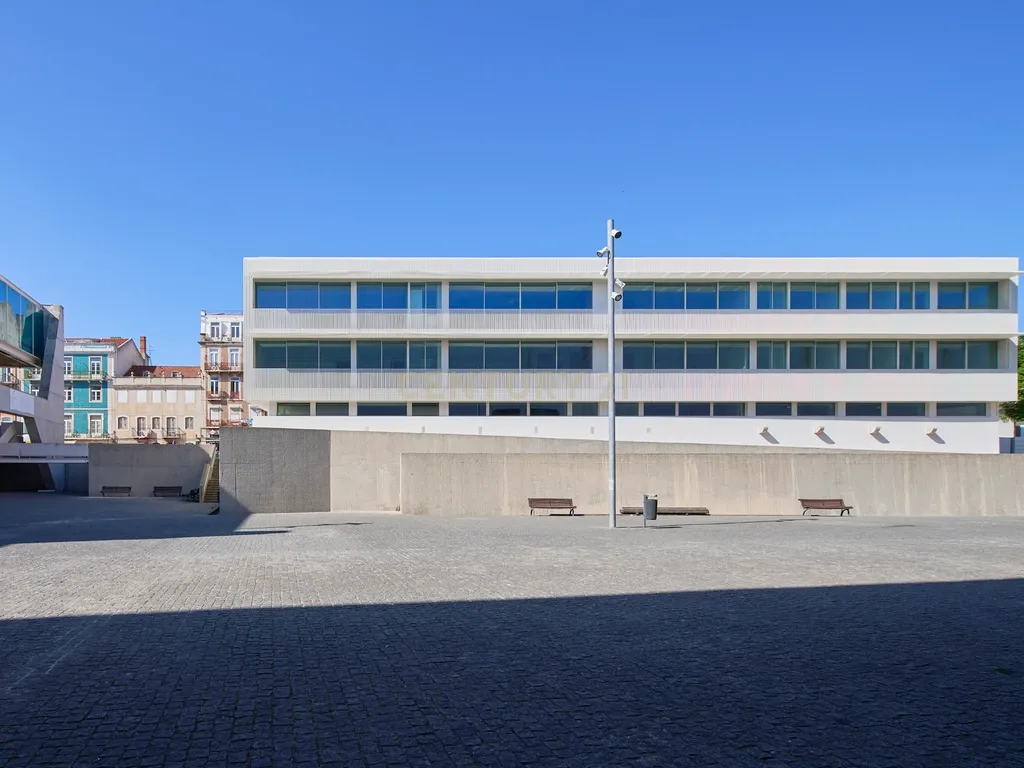 Loja com 155m2 na Villa dos Coches, Belém, Lisboa - Image 8
