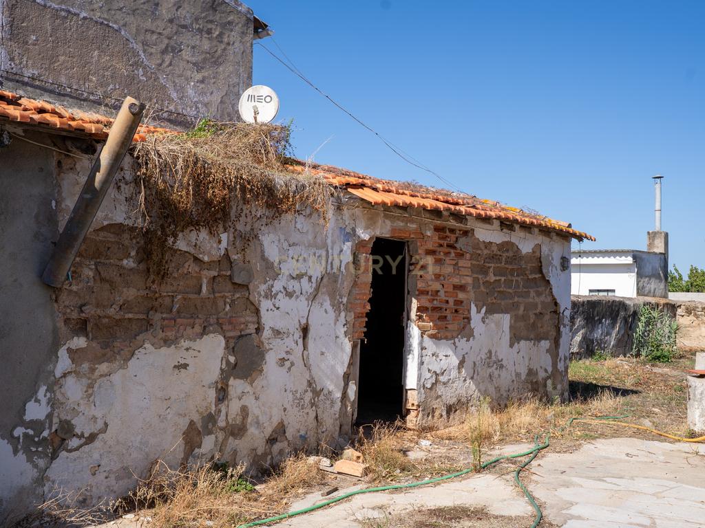 Casa para Recuperação em Cartaxo com Vista Panorâmica - Image 53