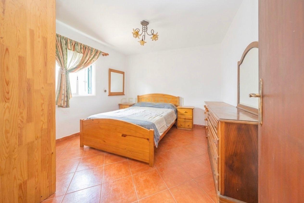 Fotografia 5 de Moradia T2 com Terraço, Quintal e Vista Rio no Casal das Figueiras, Setúbal