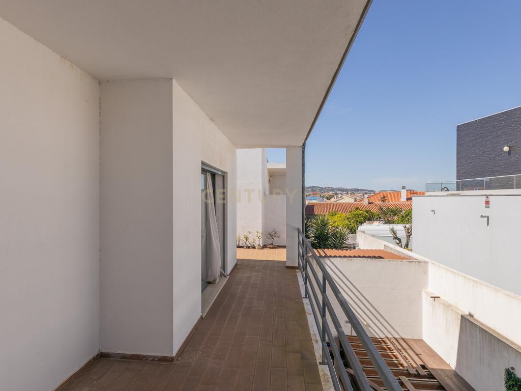Moradia Moderna T4 em São Domingos de Rana, Cascais - Image 40