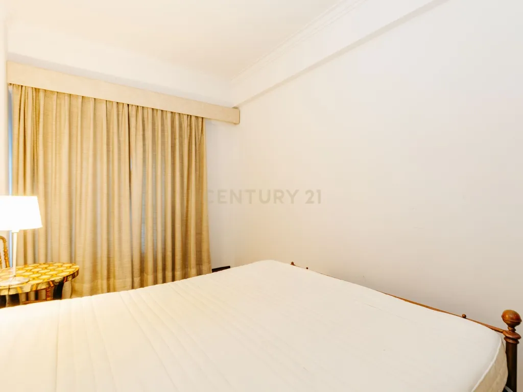 Apartamento T6 em Benfica – 210 m² junto ao Colombo - Image 2