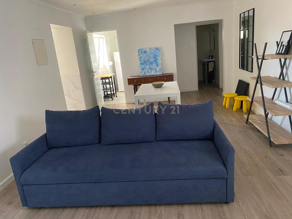 Apartamento em andar de moradia T2 (R/C) - Caeiros Mafra - Image 6