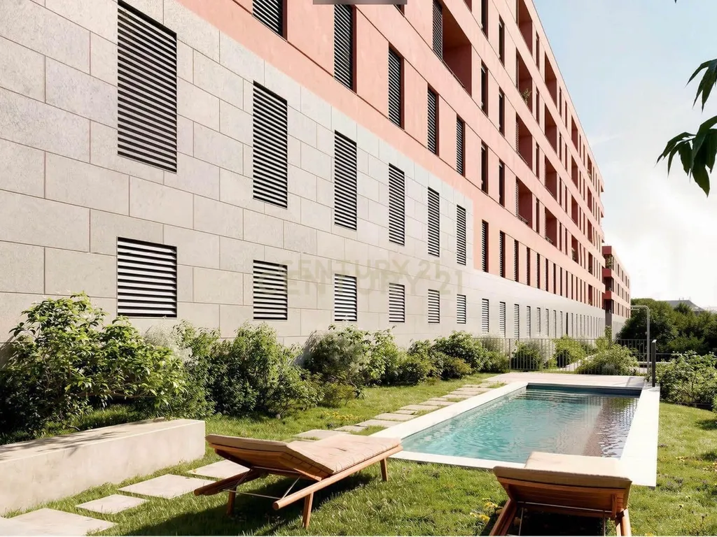 Apartamento T1 NOVO com Varanda e Vista Jardim no Condomínio Ouro Valley - Image 9