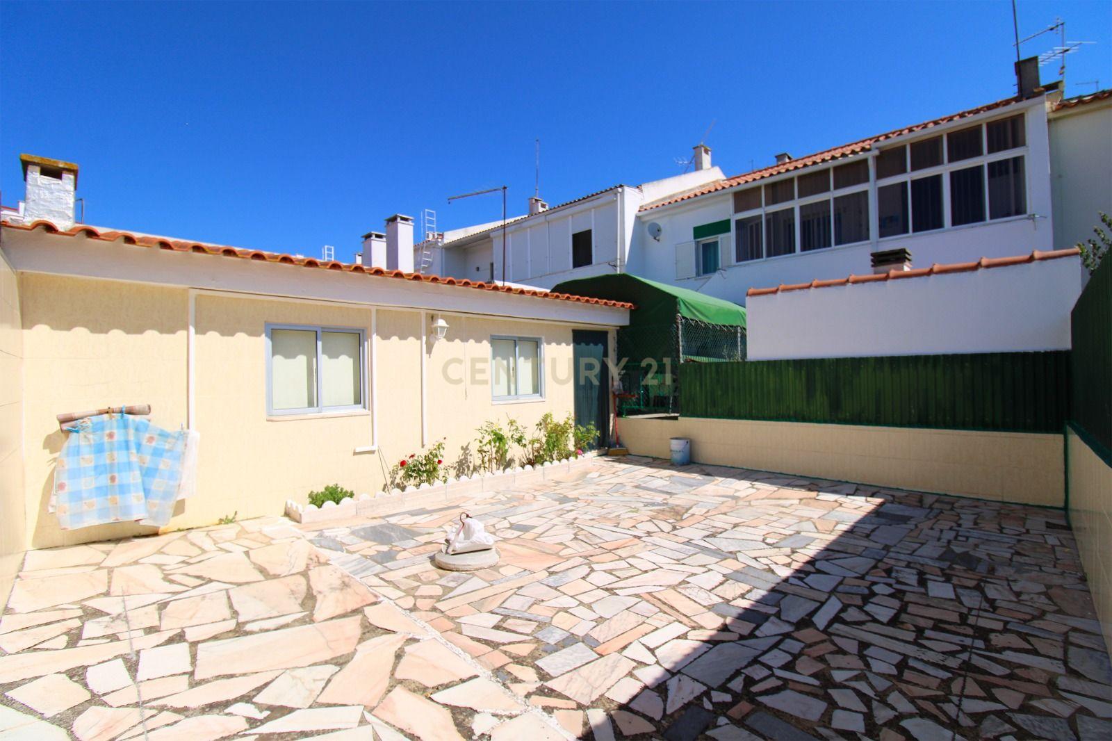 Apartamento T3 à venda em Amora, Seixal — foto 2
