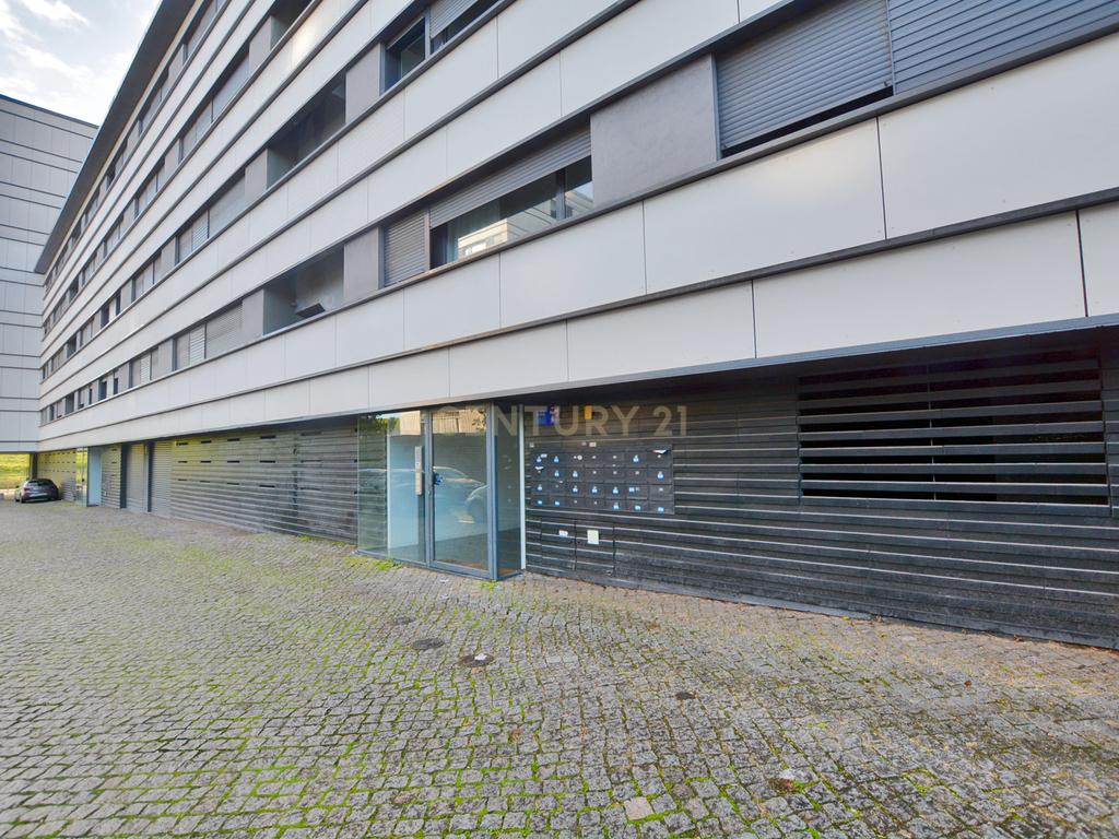 Apartamento T0 Parque das Nações - Image 21