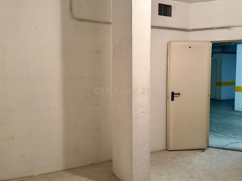 Apartamento T1 com segurança privada, piscina, garagem e arrecadação no condomínio Villa Restelo, Belém. Para Arrendar! - Image 21