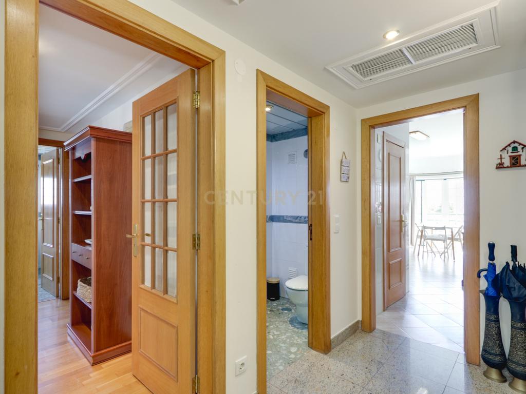 Apartamento T3 no Montijo | 143m2 área bruta útil | 2 garagens e elevador - Image 8