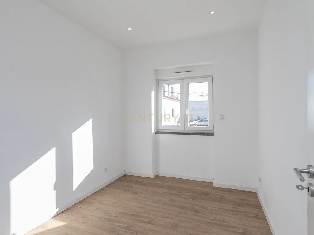 Apartamento no centro do Estoril - Image 20